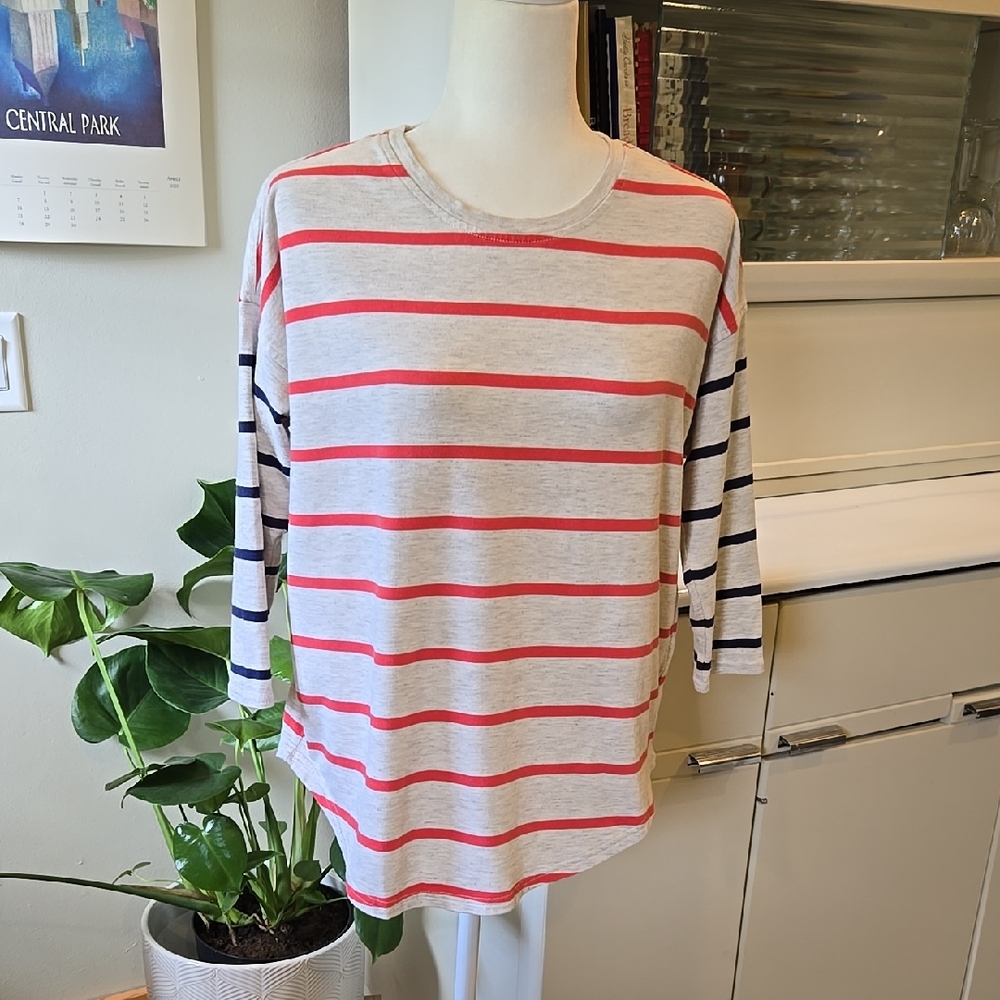 EUC Vineyard Vines Stripe Tee Size XS